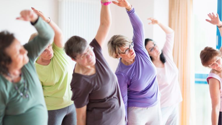 Damer til yoga